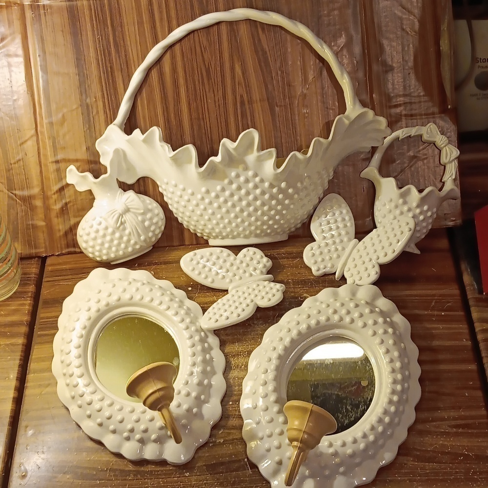 Vintage Burwood white plastic hobnail wall deco 7 pieces